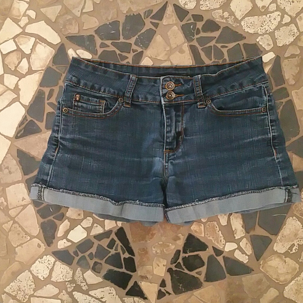 LOVEsick Shorts